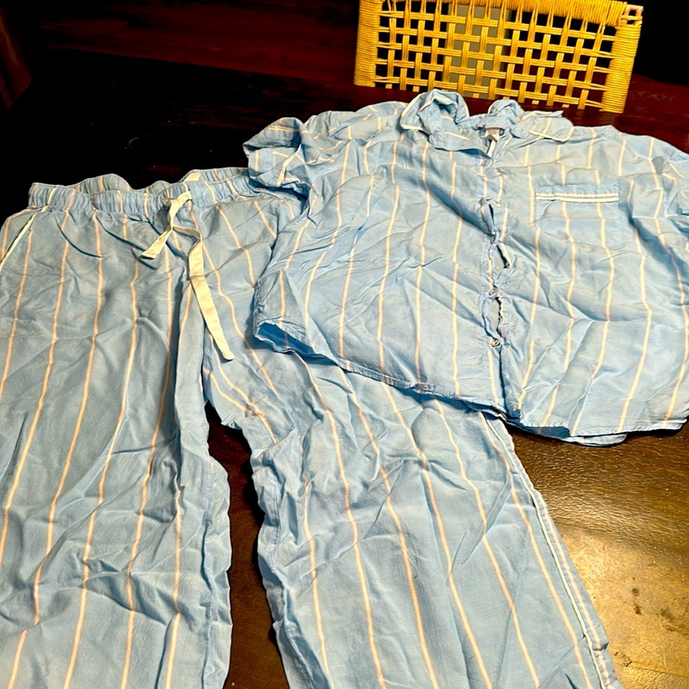 Stars above pajama set from target, shirt size large and pants size small,